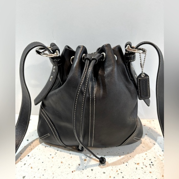 Coach Metro Small Leather Bucket Shoulder or Crossbody Handbag - Picture 5 of 14